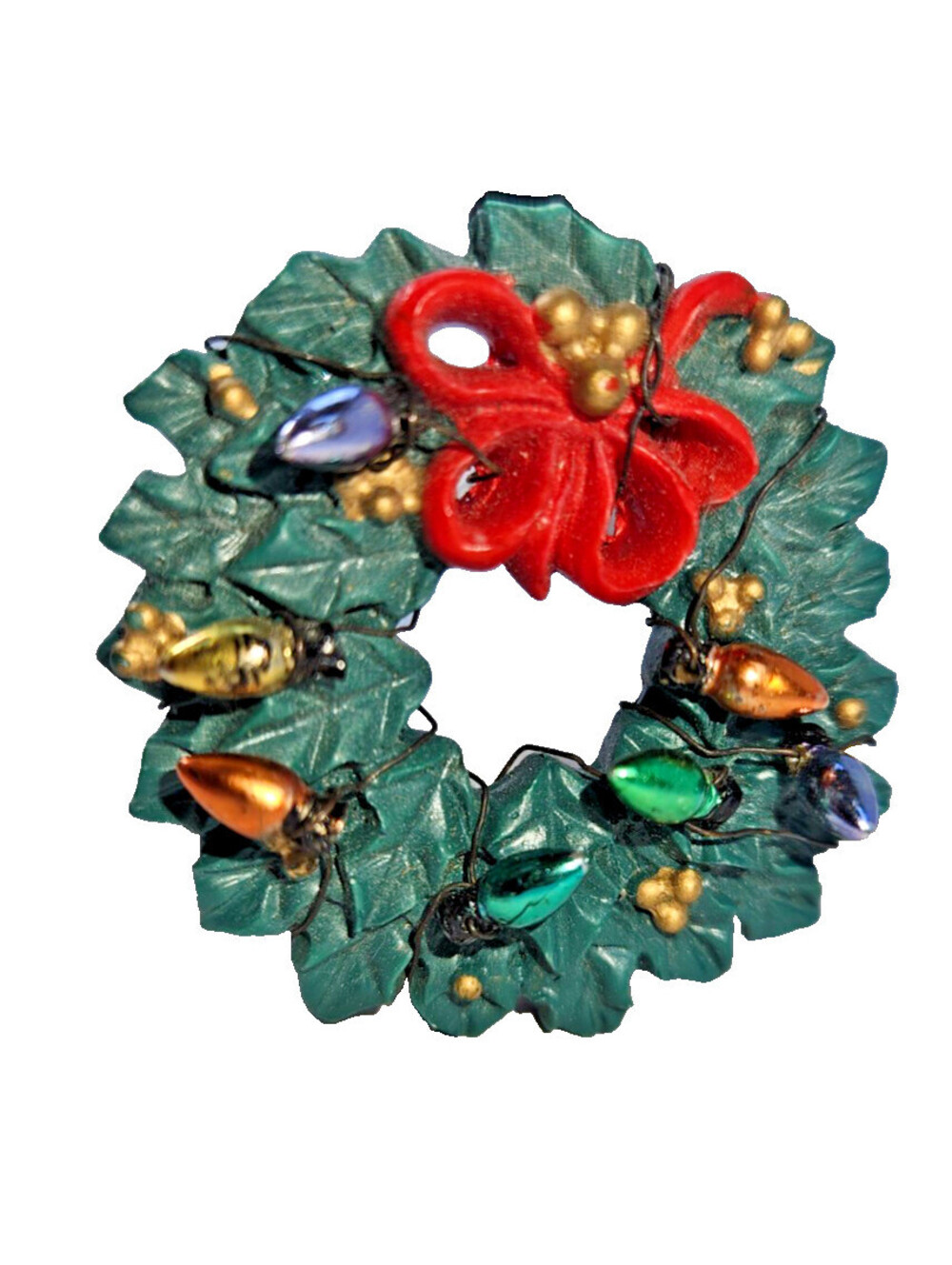 Vintage-Style Christmas Wreath Brooch